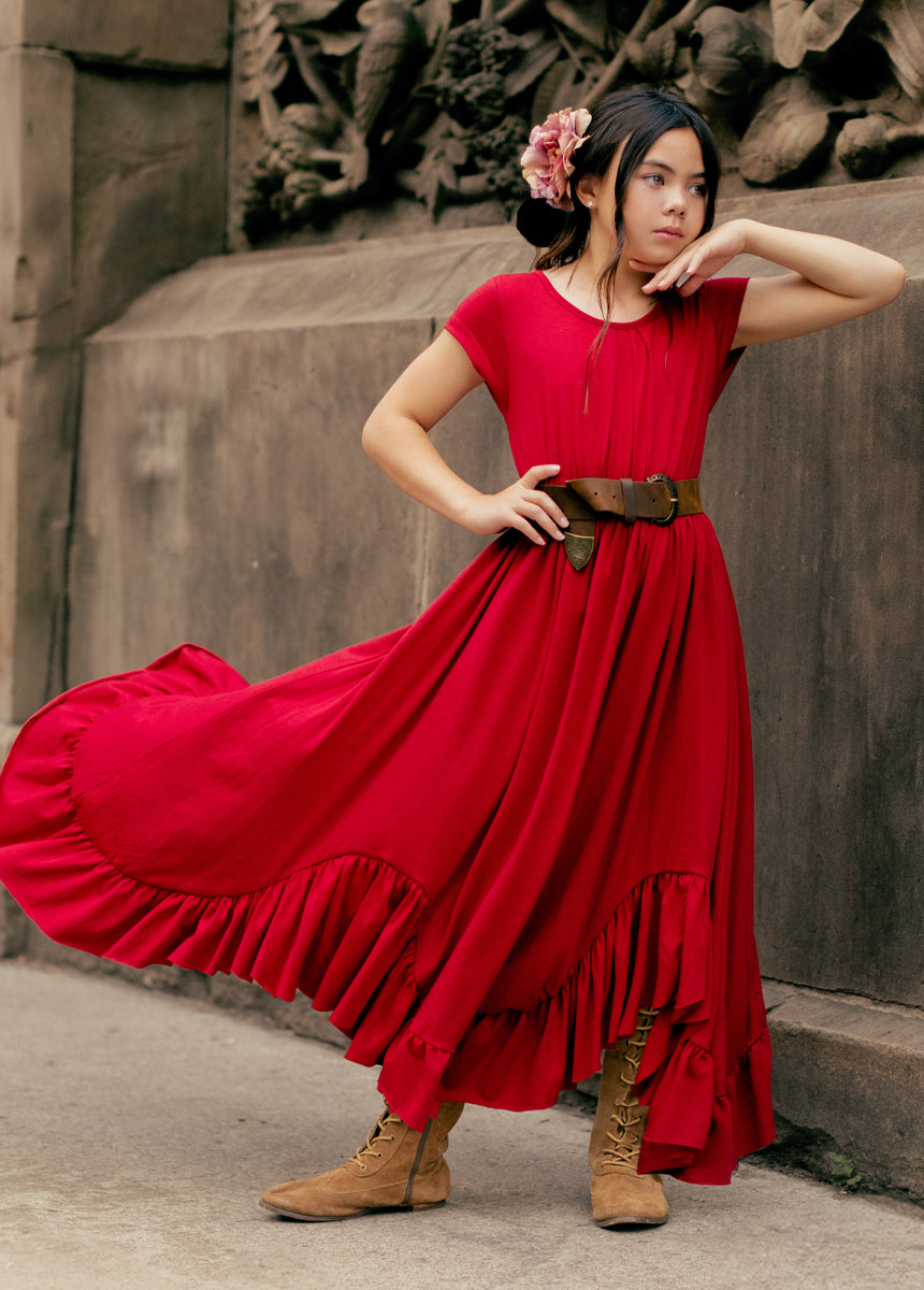 Braelyn Dress in Scarlet