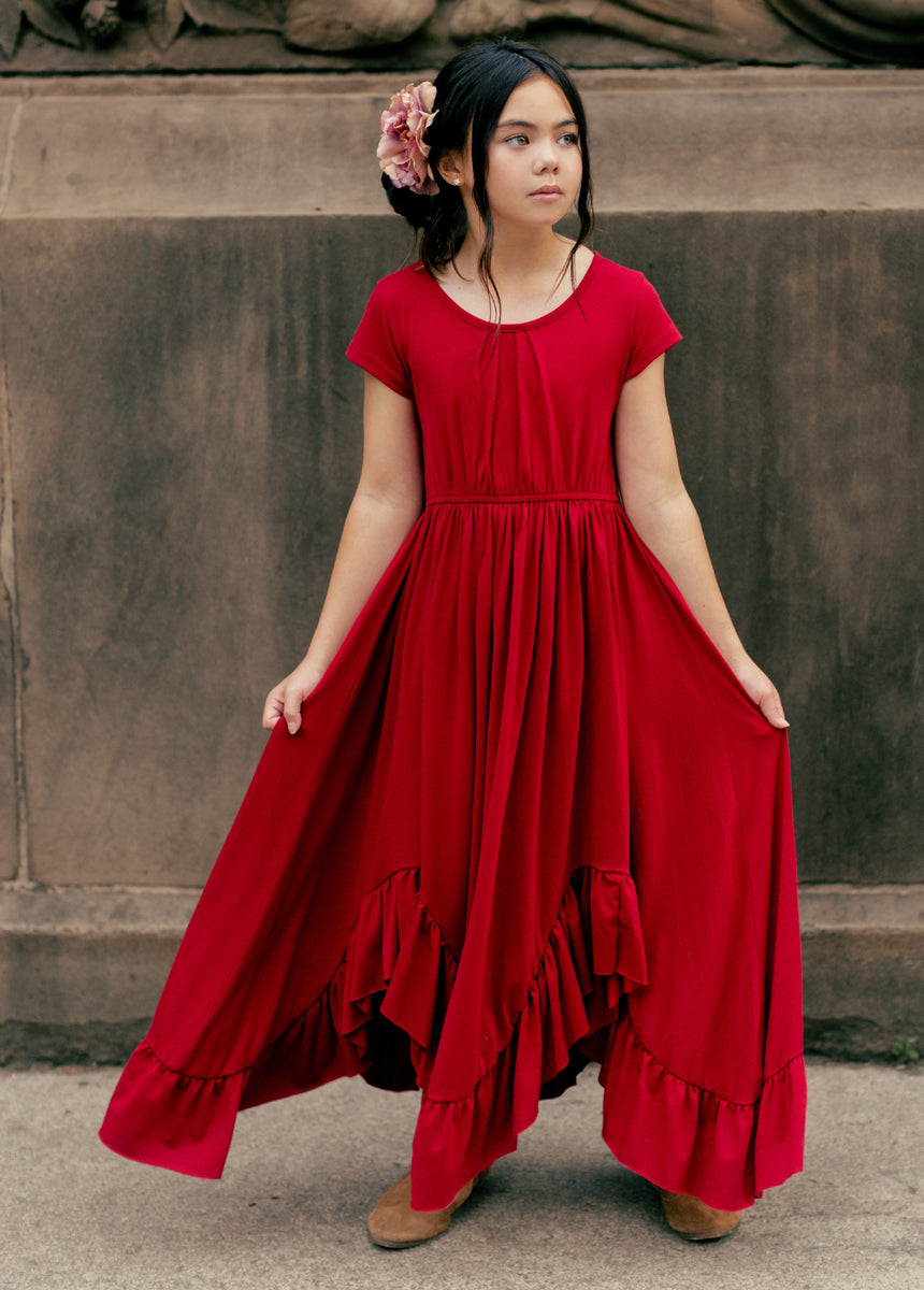 Braelyn Dress in Scarlet