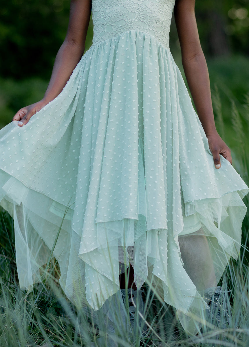 Oliviah Dress in Sweet Pea